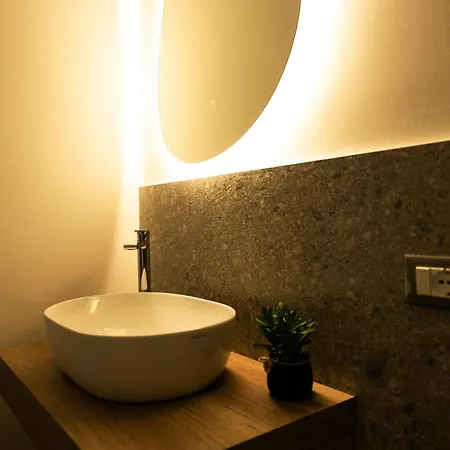 Gæstehus I Zingalini 3*